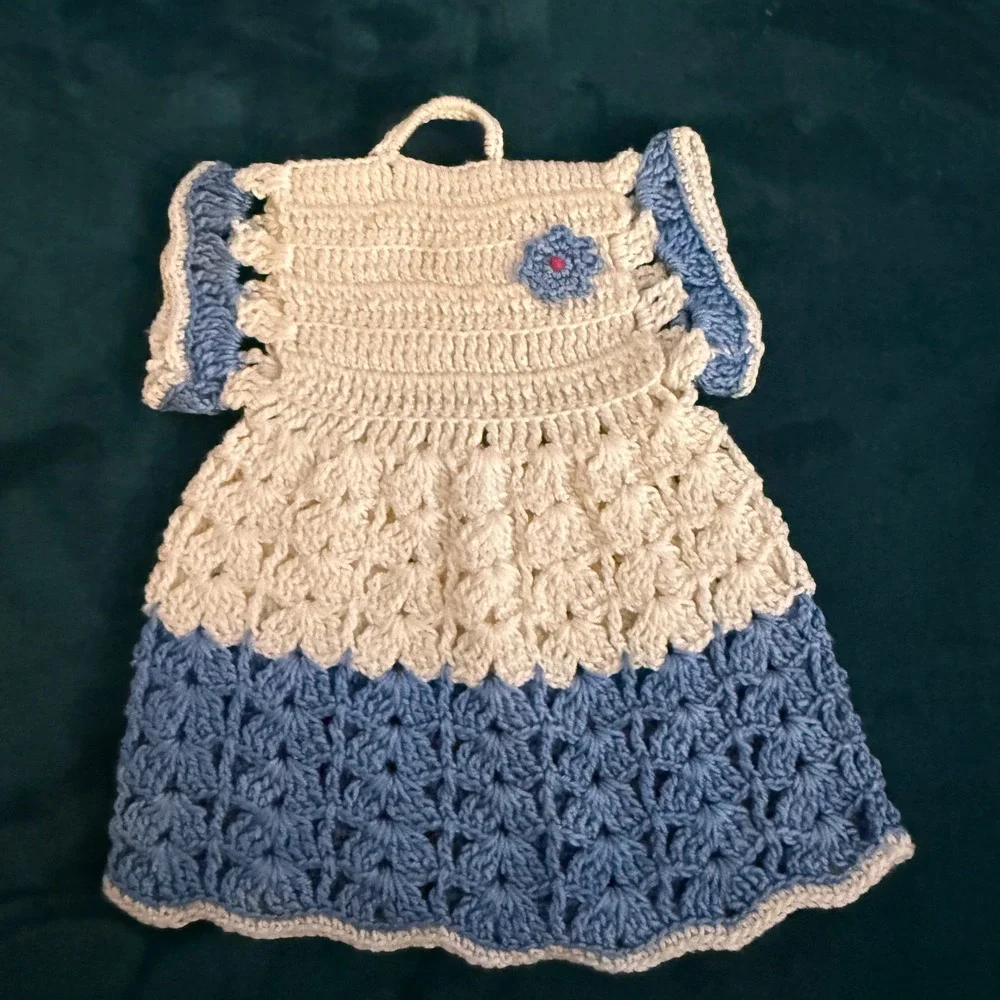 Vintage‎ Crochet Potholder Set Blue White Dress Floral Handcrafted Kitchen Decor